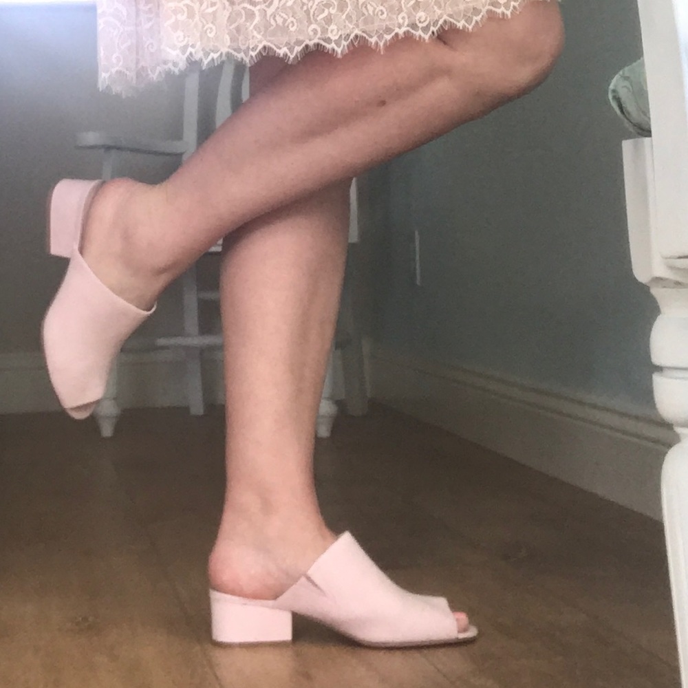 Restock💕 Bella Blush Chunky Heel Mule💕Sale - Picture 2 of 5